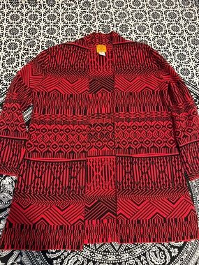 Red and Black Geometric Knit Cardigan